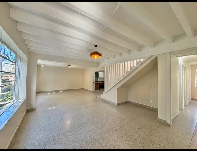 4 BEDROOM HOUSE FOR SALE IN FERREIRA TOWN